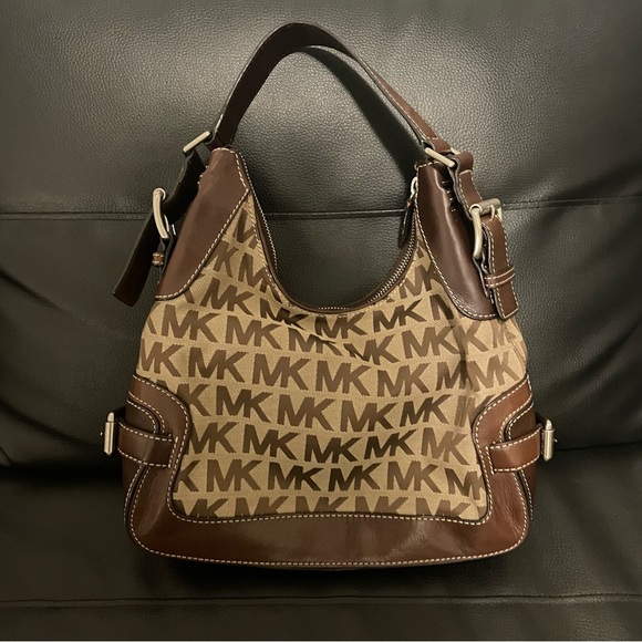Michael Kors y2k monogram print brown and tan canvas shoulder bag - Picture 2 of 6